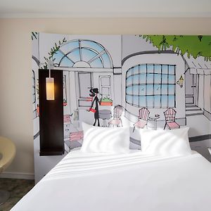 2 Adjacent Rooms